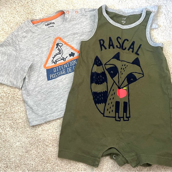 Onesies & Long sleeve bundle! - Picture 2 of 7